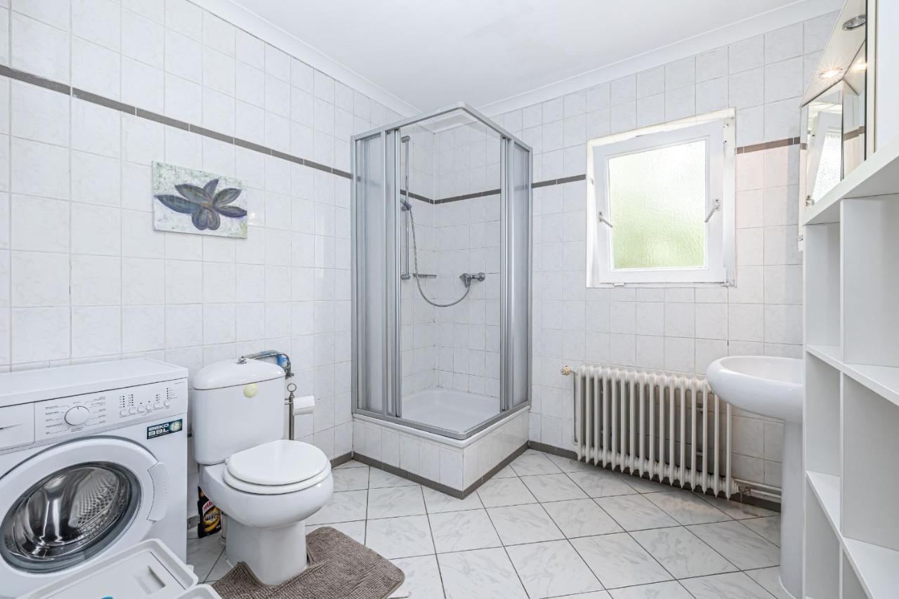 פלאנסבורג Eindecker - Studioapartment Im Erdgeschoss Mit Gartenmitbenutzung מראה חיצוני תמונה